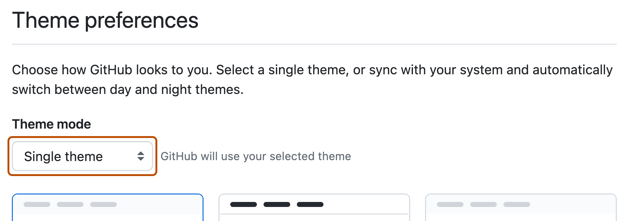 Screenshot des Unterabschnitts „Designmodus“. Ein Dropdown-Menü mit der Bezeichnung „Einziges Thema“ ist mit einer orangefarbenen Umrandung hervorgehoben.