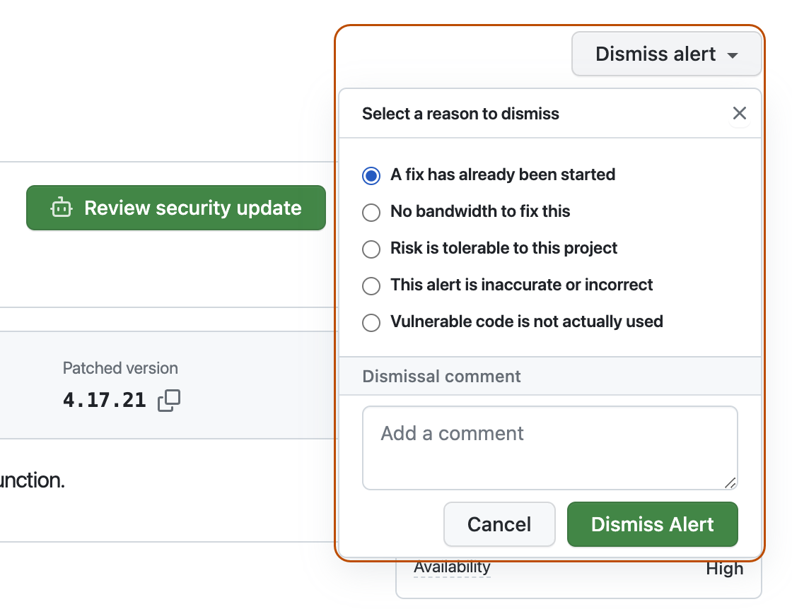 Capture d’écran de la page des détails de l’alerte avec le bouton Ignorer l’alerte, les options du menu déroulant et la zone du commentaire Ignorer soulignée en orange.